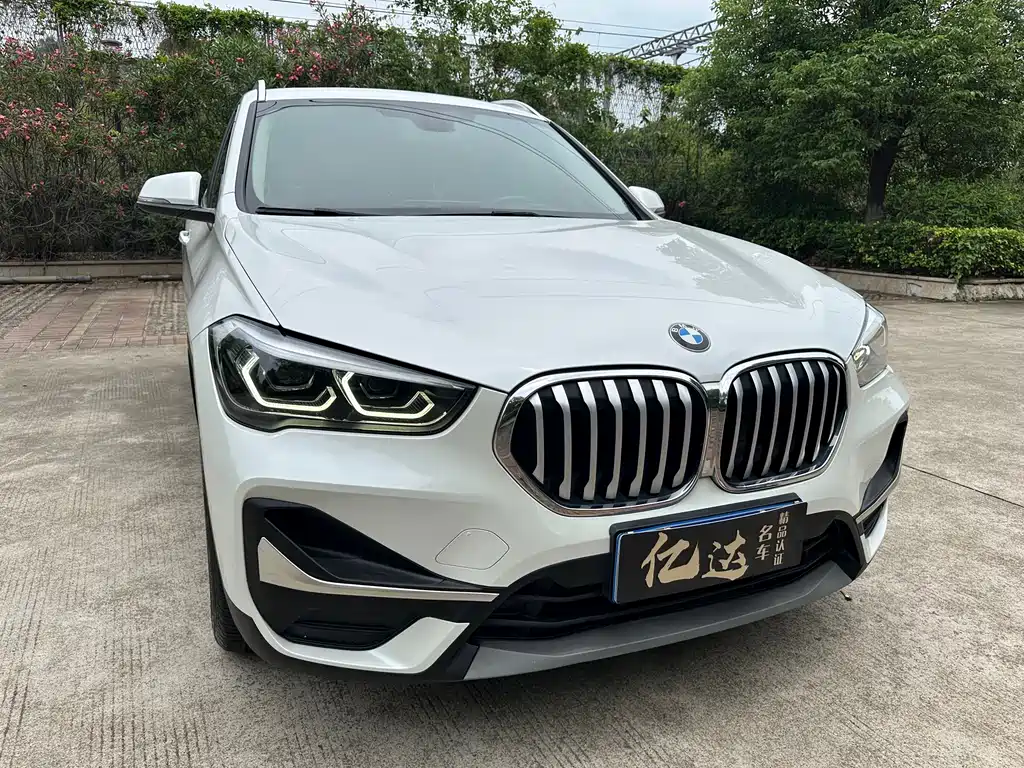 BMW X1 2021 — фото 9