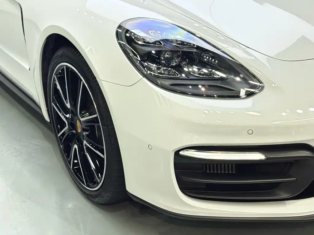 Porsche Panamera 2023 — фото 13