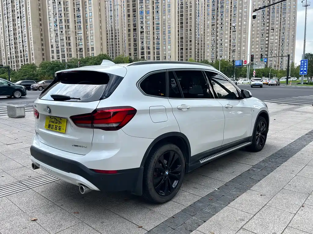 BMW X1 2020 — фото 9
