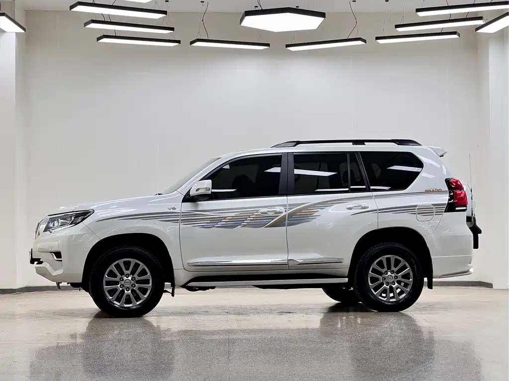 Toyota Prado 2020 — фото 4