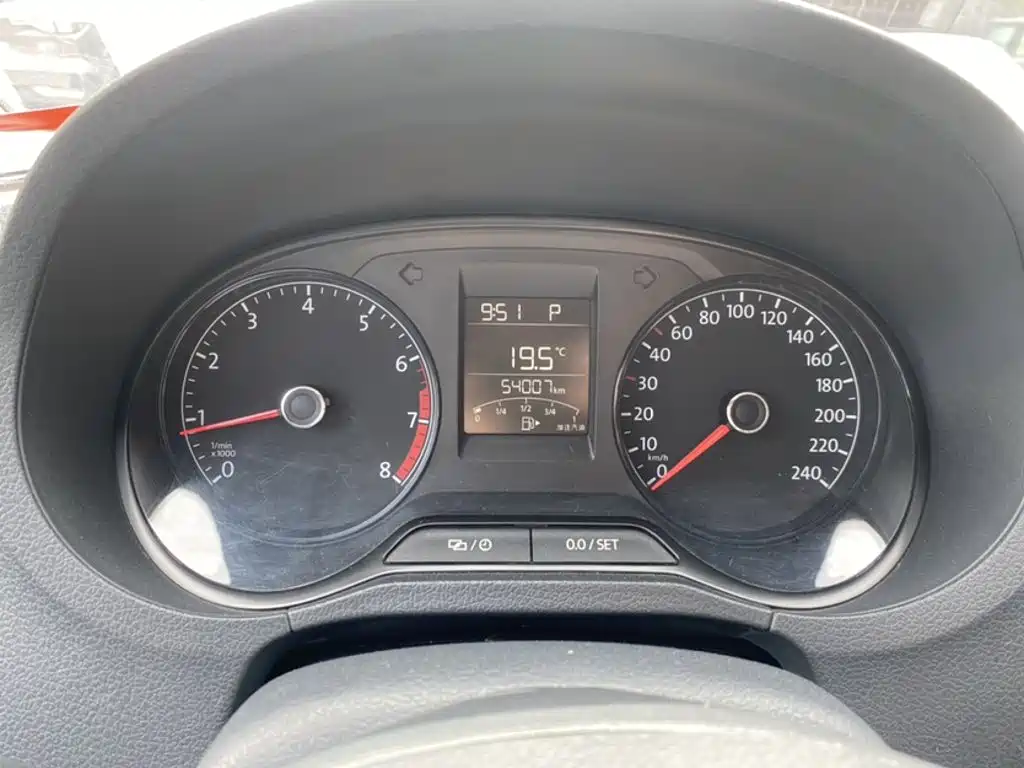 Volkswagen Polo 2016