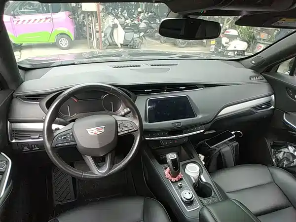 Cadillac XT4 2018