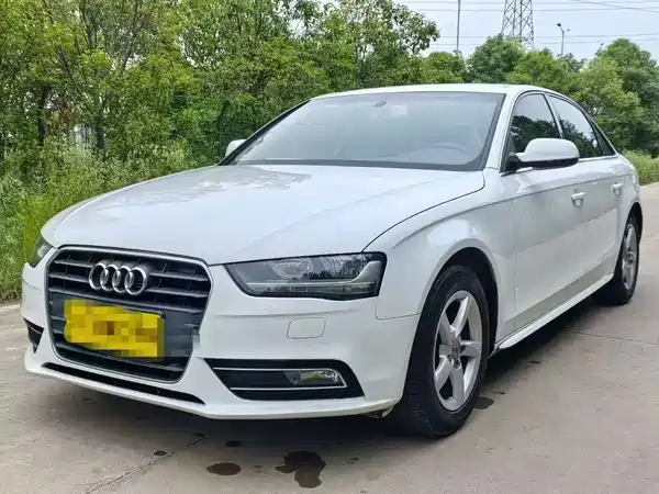 Audi A4L 2015