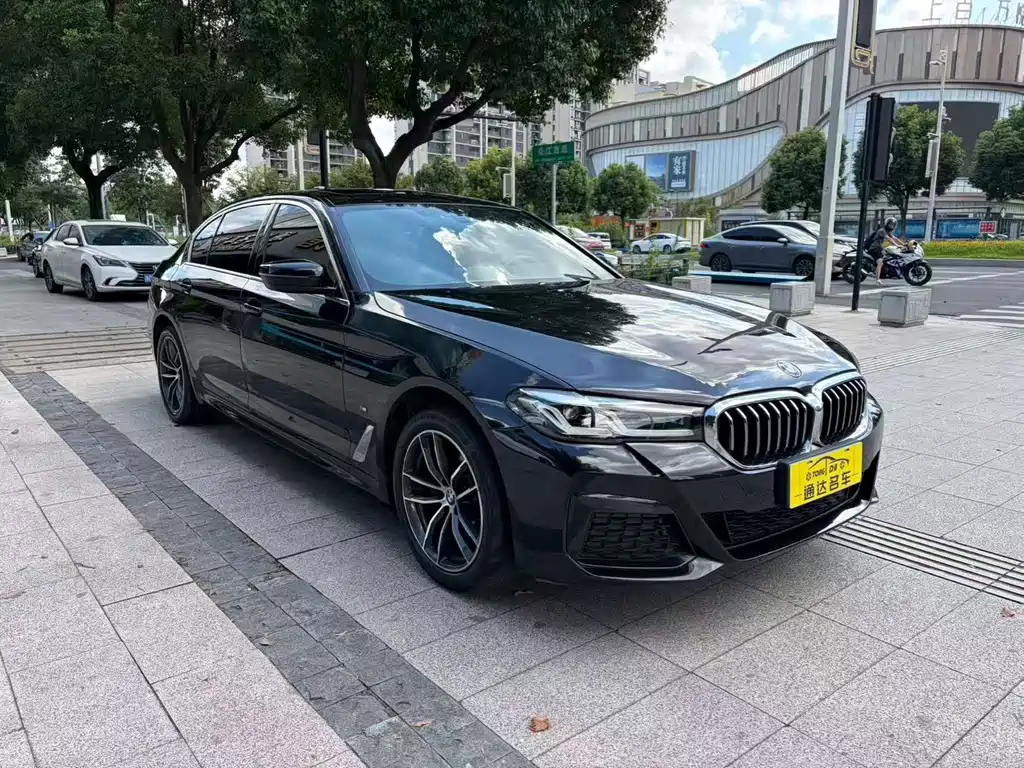 BMW 5 Series 2022