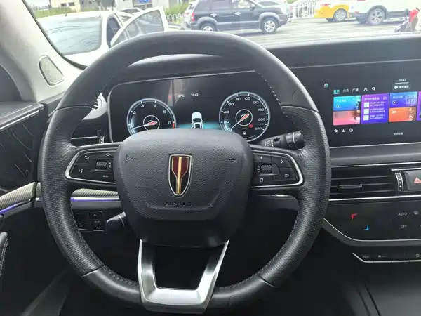 Hongqi HS5 2021