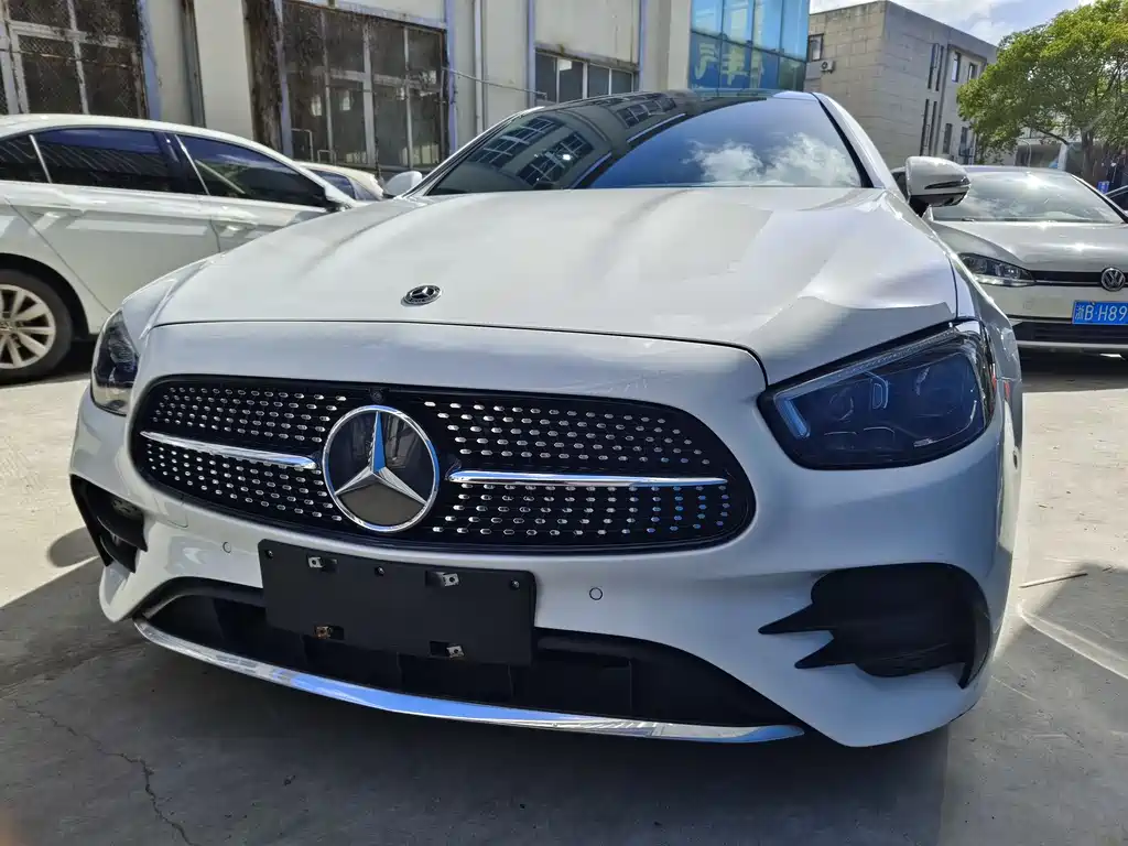 Mercedes-Benz E-Class 2021