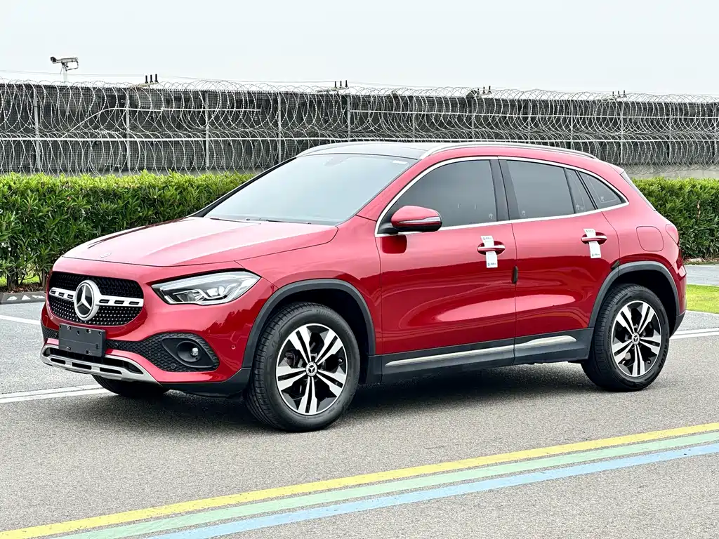 Mercedes-Benz GLA 2020