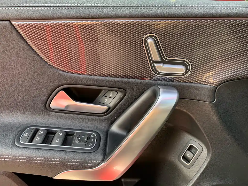 Mercedes-Benz A-Class 2023 — фото 21