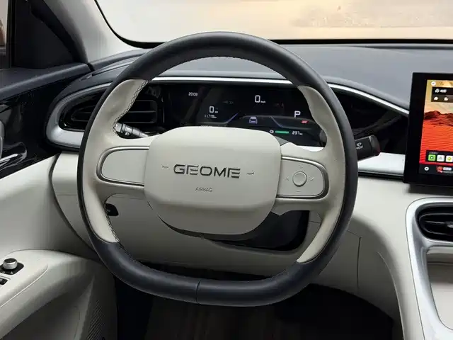 Geely Galaxy Starwish 2025 — фото 11