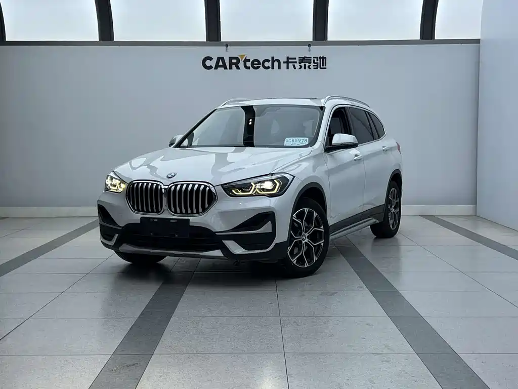 BMW X1 2021 — фото 1