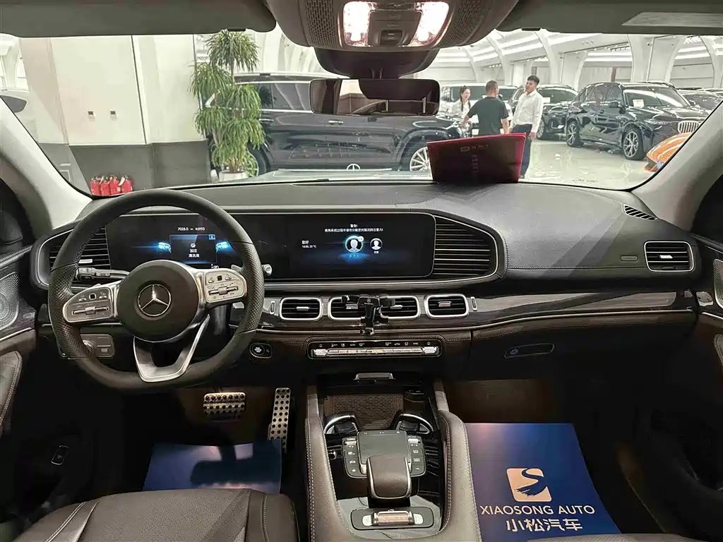 Mercedes-Benz GLS 2023 — фото 13