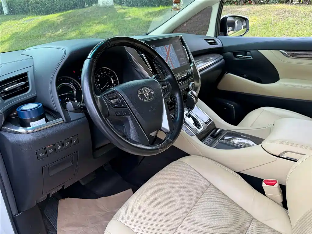 Toyota Alphard 2020 — фото 7