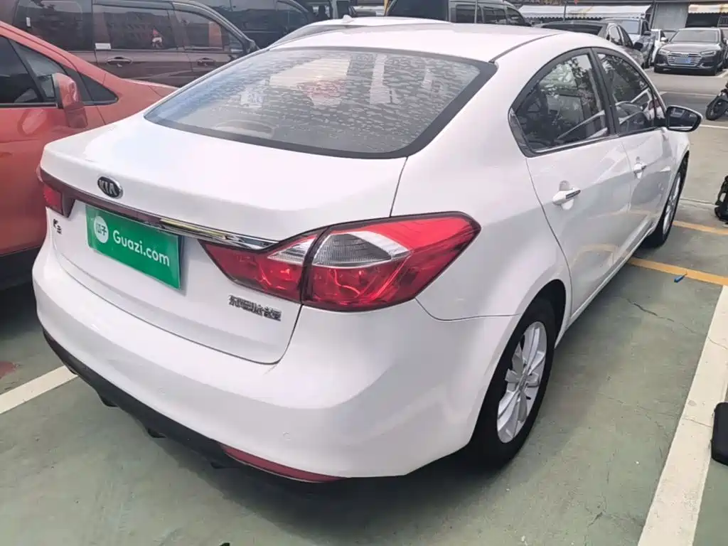 Kia K3 2016