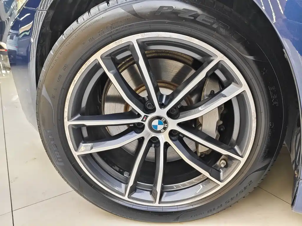 BMW 5 Series New Energy 2021 — фото 17