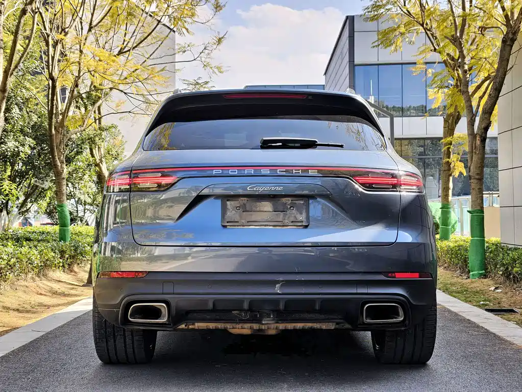 Porsche Cayenne 2018 — фото 10