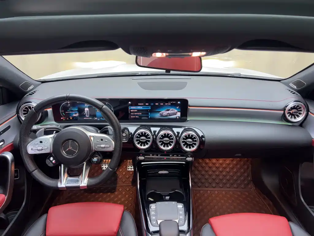 Mercedes-Benz A-Class AMG 2023 — фото 6