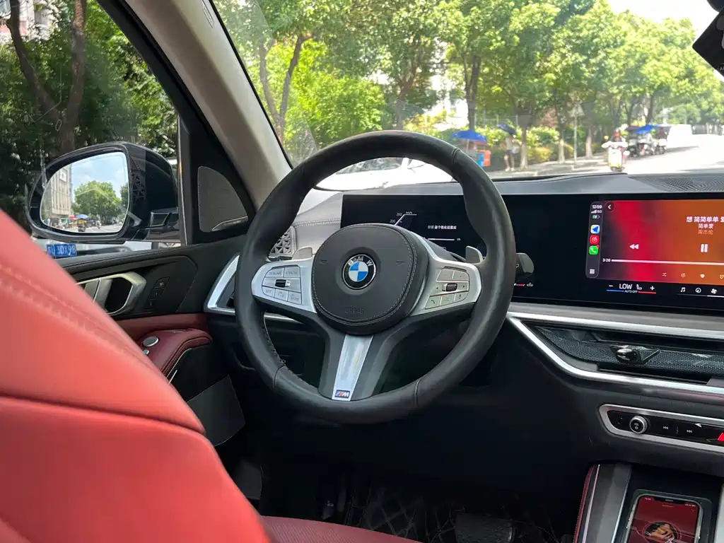 BMW X5 2025 — фото 18