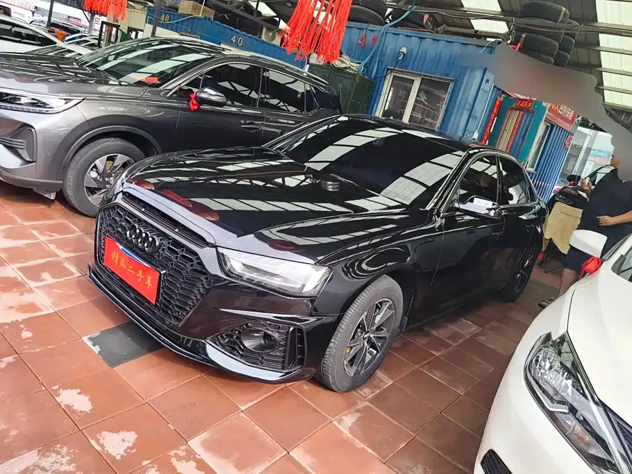 Audi A4L 2014