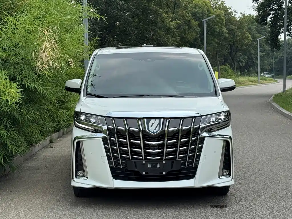 Toyota Alphard 2022 — фото 2