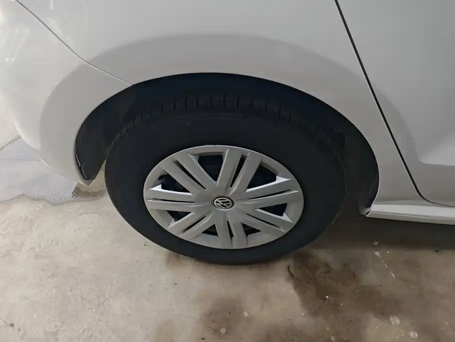 Volkswagen Polo 2015