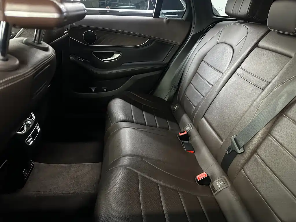 Mercedes-Benz GLC 2019 — фото 14