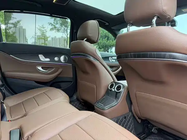 Mercedes-Benz E-Class 2021