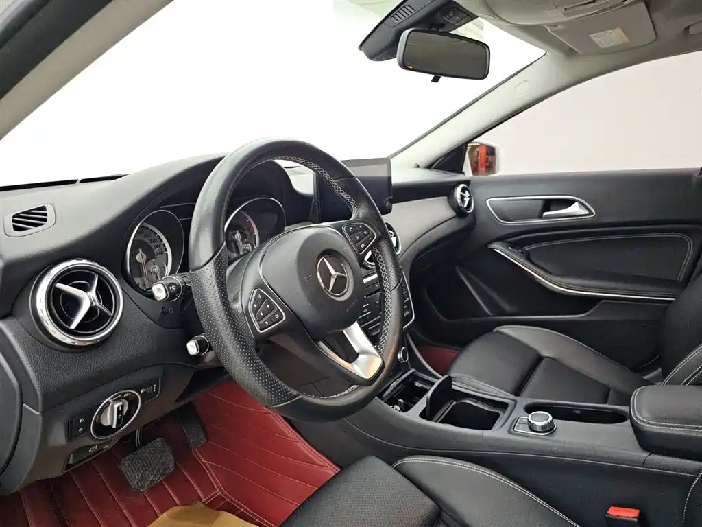 Mercedes-Benz GLA 2017 — фото 8