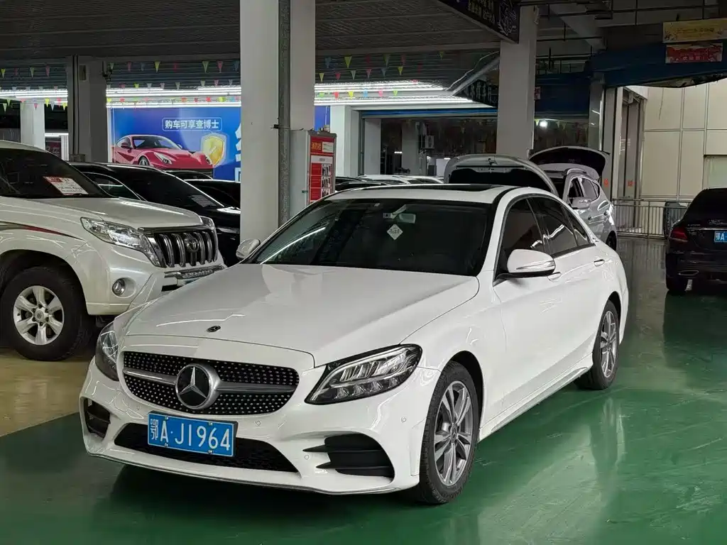 Mercedes-Benz C-Class 2020