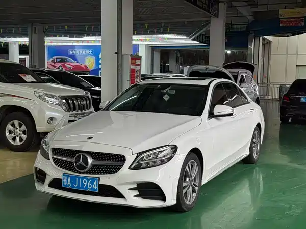 Mercedes-Benz C-Class 2020