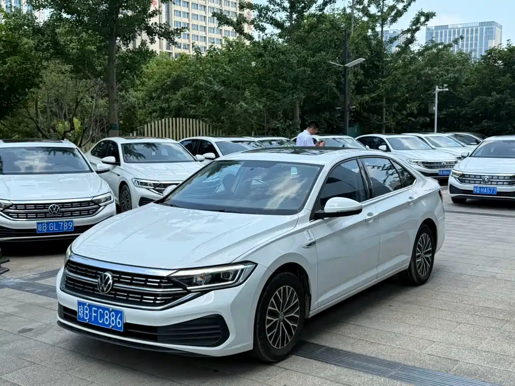 Volkswagen Sagitar 2024