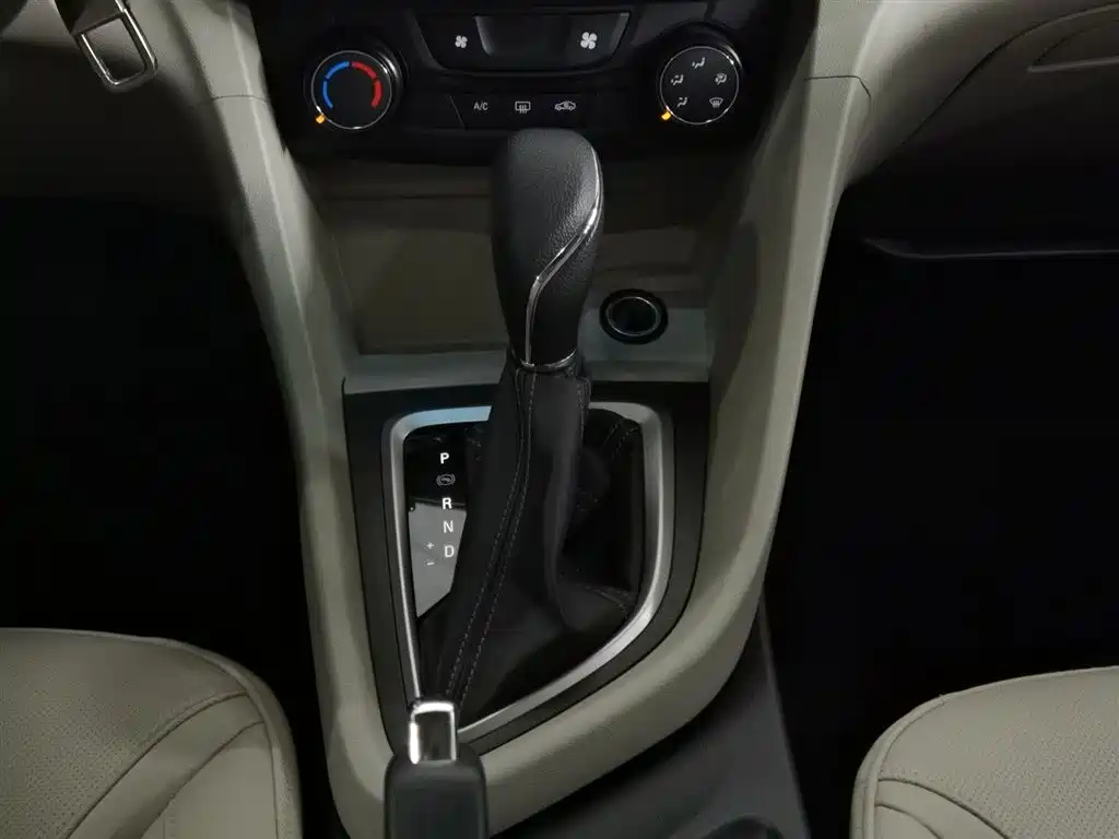 Buick Excelle 2020 — фото 13