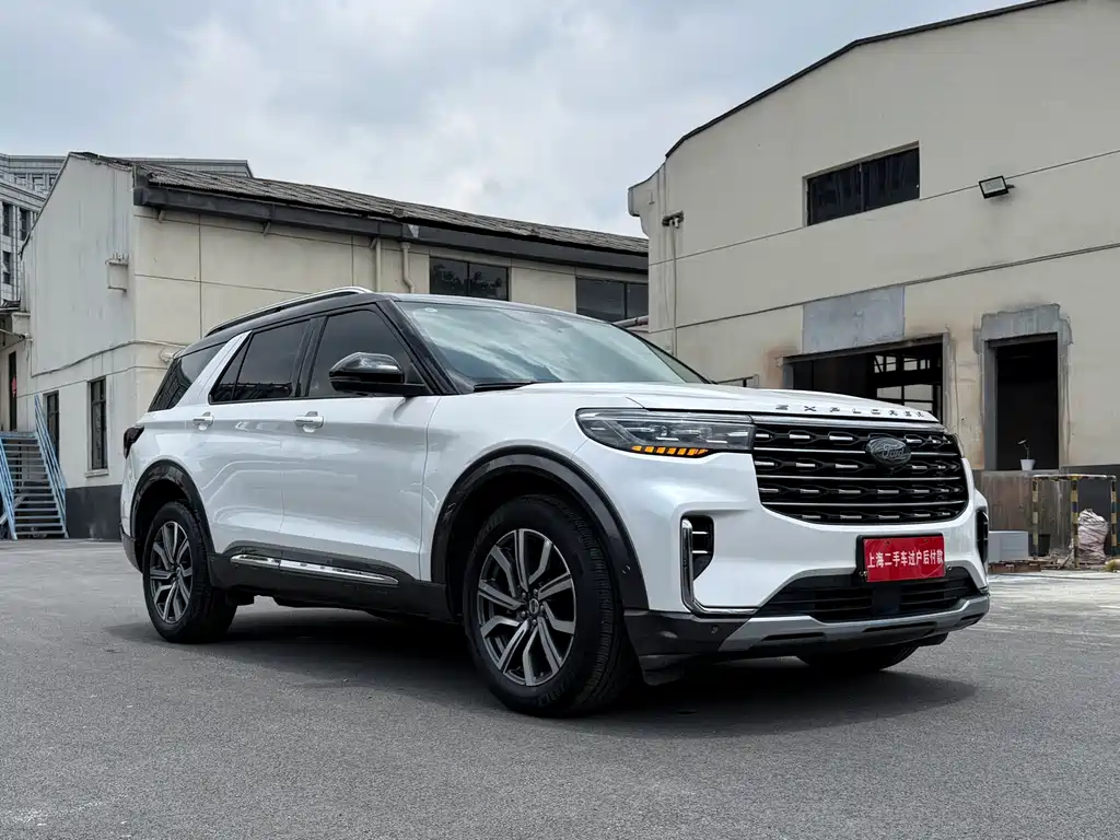 Ford Explorer 2023 — фото 3