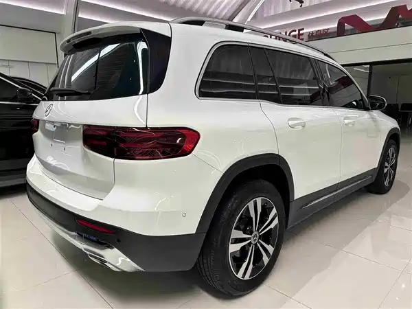 Mercedes-Benz GLB 2024