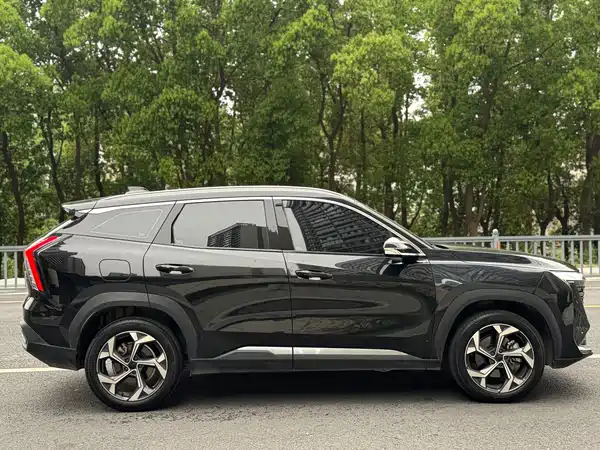 Geely Boyue L 2024