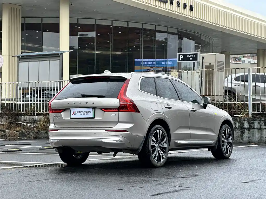 Volvo XC60 PHEV 2024 — фото 4