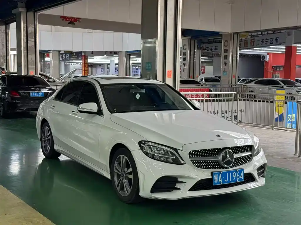 Mercedes-Benz C-Class 2020