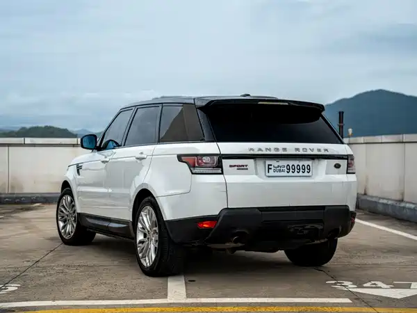 Land Rover Range Rover Sport 2015