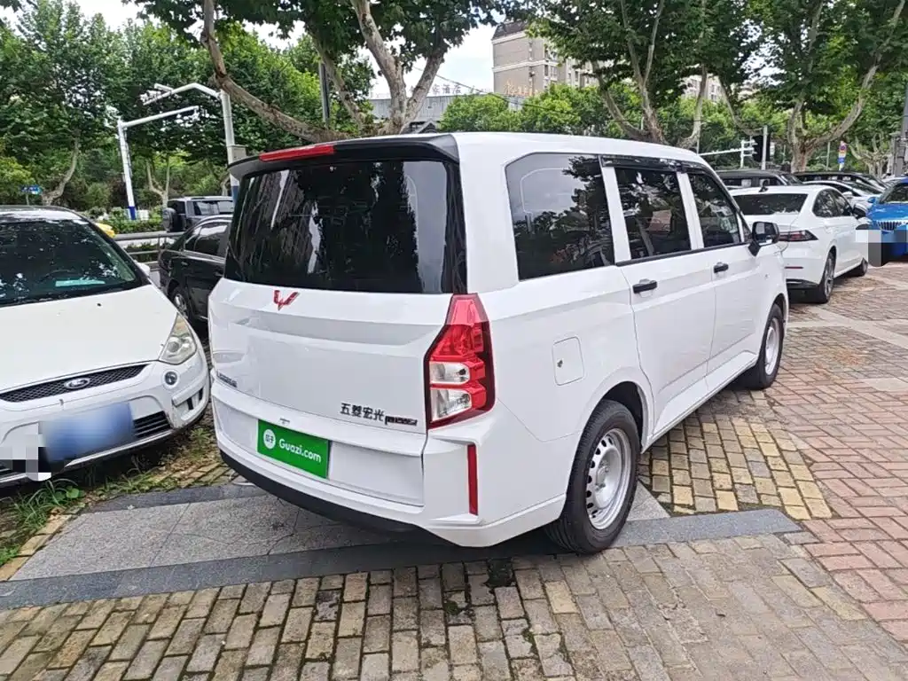 Wuling Hongguang PLUS 2026