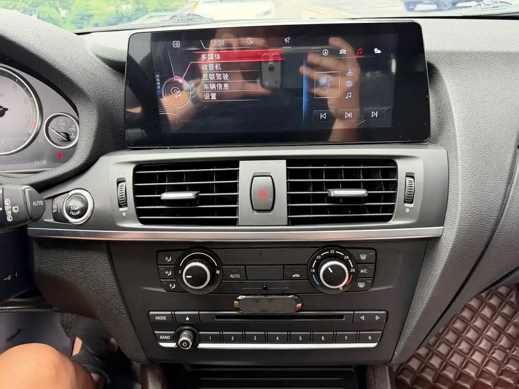 BMW X3 2016 — фото 18