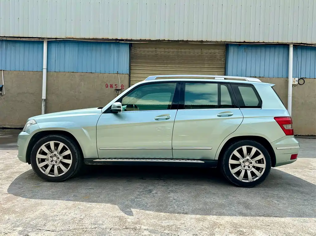 Mercedes-Benz GLK-Class 2010