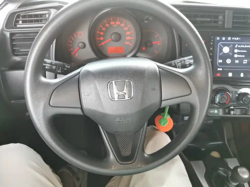 Honda Fit 2017 — фото 11