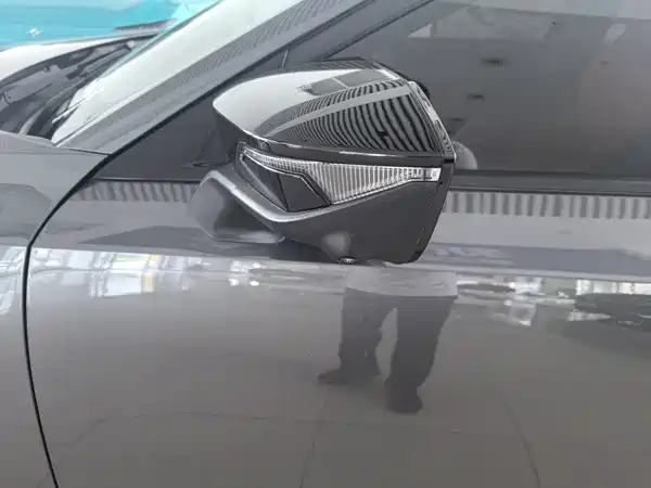 Changan UNI-V 2025
