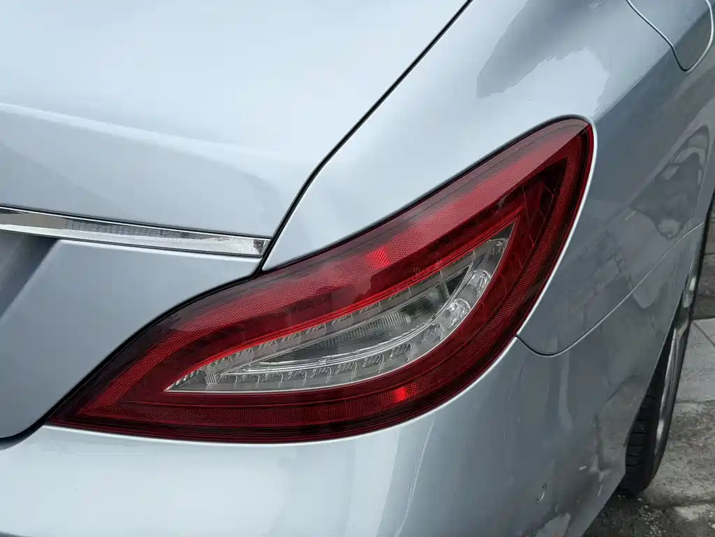 Mercedes-Benz CLS 2015 — фото 20