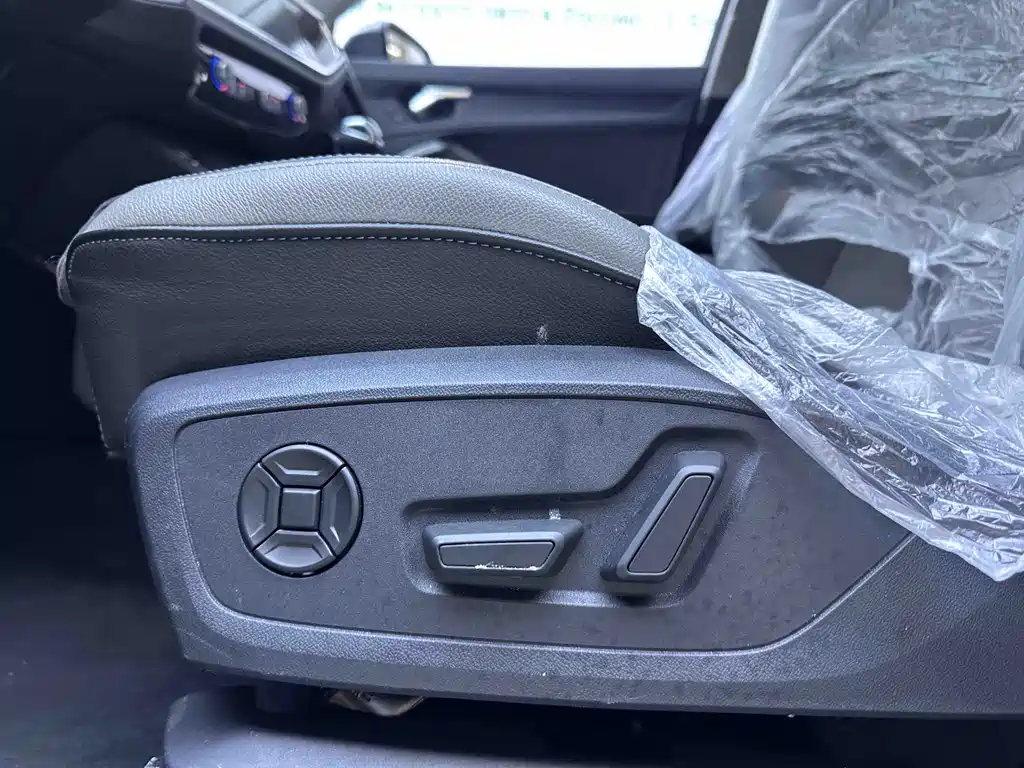 Audi Q3 2022 — фото 17