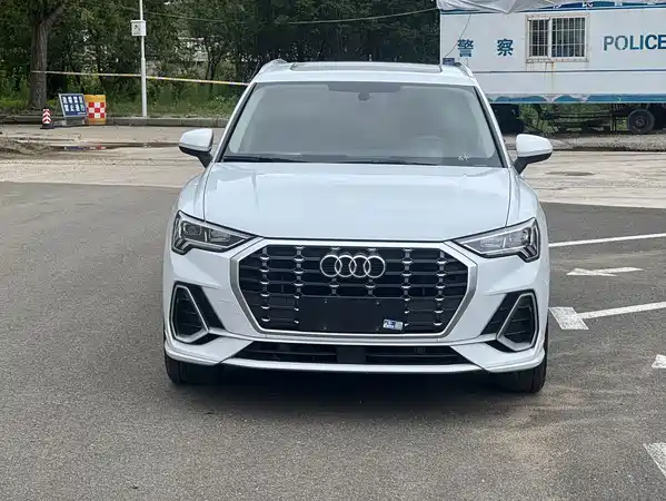 Audi Q3 2023