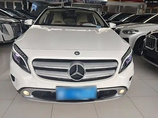 Mercedes-Benz GLA 2016