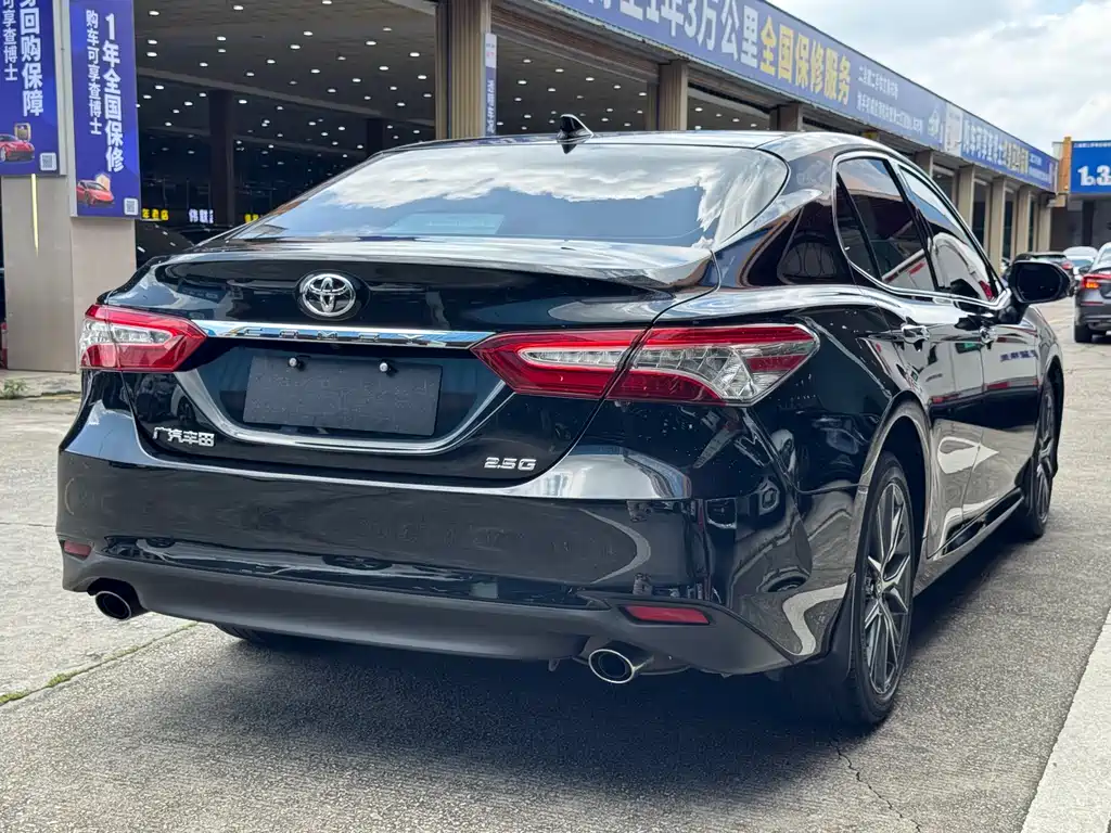 Toyota Camry 2021 — фото 22