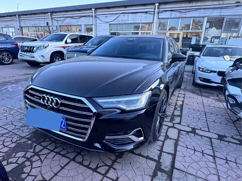 Audi A6L 2023 — фото 1