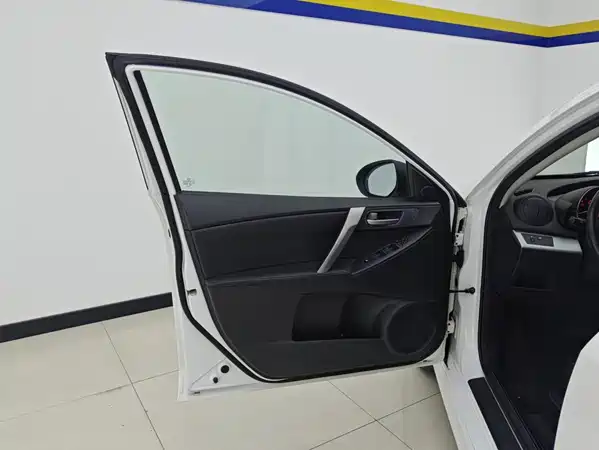 Mazda 3 Xingcheng 2014