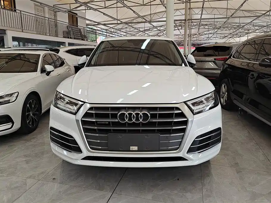 Audi Q5L 2019 — фото 2
